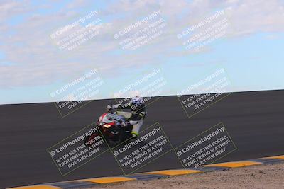 media/Sep-11-2022-SoCal Trackdays (Sun) [[81b7e951af]]/Bowl (820am)/